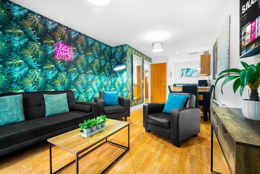 Funky Arcadian Centre Apartment By Azura Nights Бирмингем Экстерьер фото