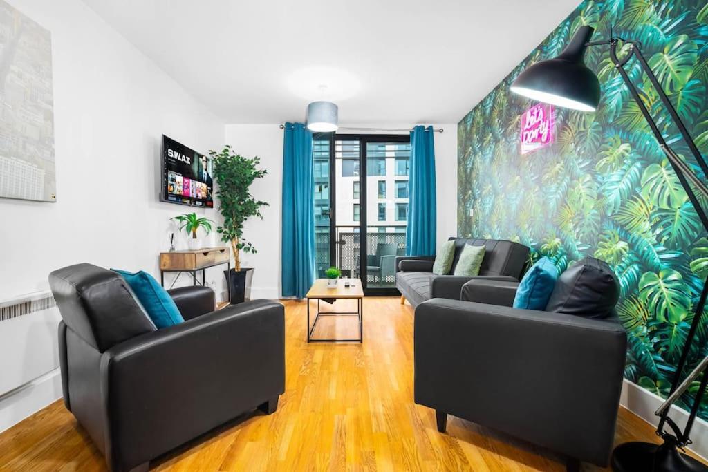Funky Arcadian Centre Apartment By Azura Nights Бирмингем Экстерьер фото